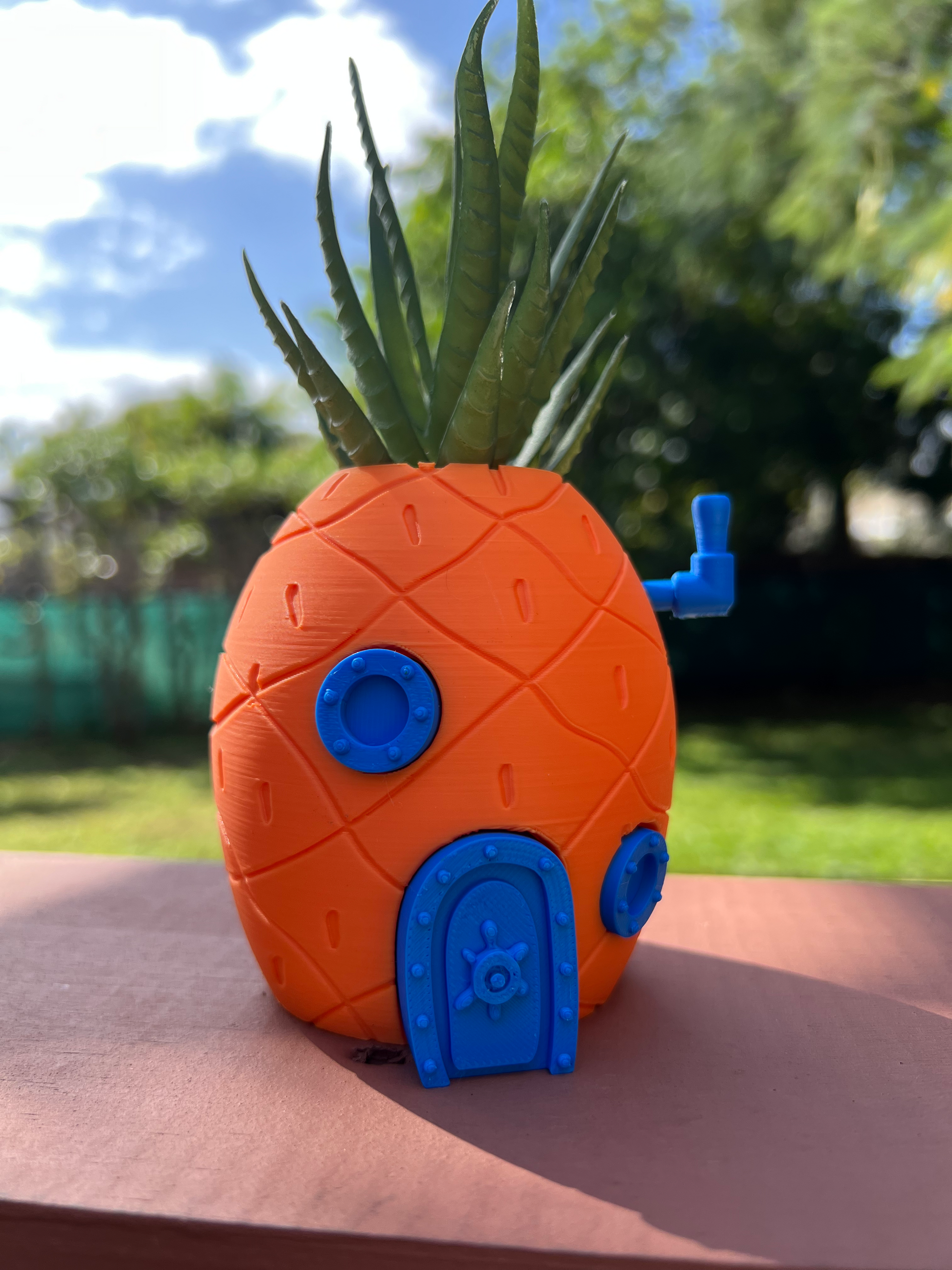 pineapple urn planter Pineapple Under The Sea Planter